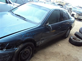 2000 TOYOTA CAMRY LE, 2.2L AUTO, COLOR GREEN, STK Z15847